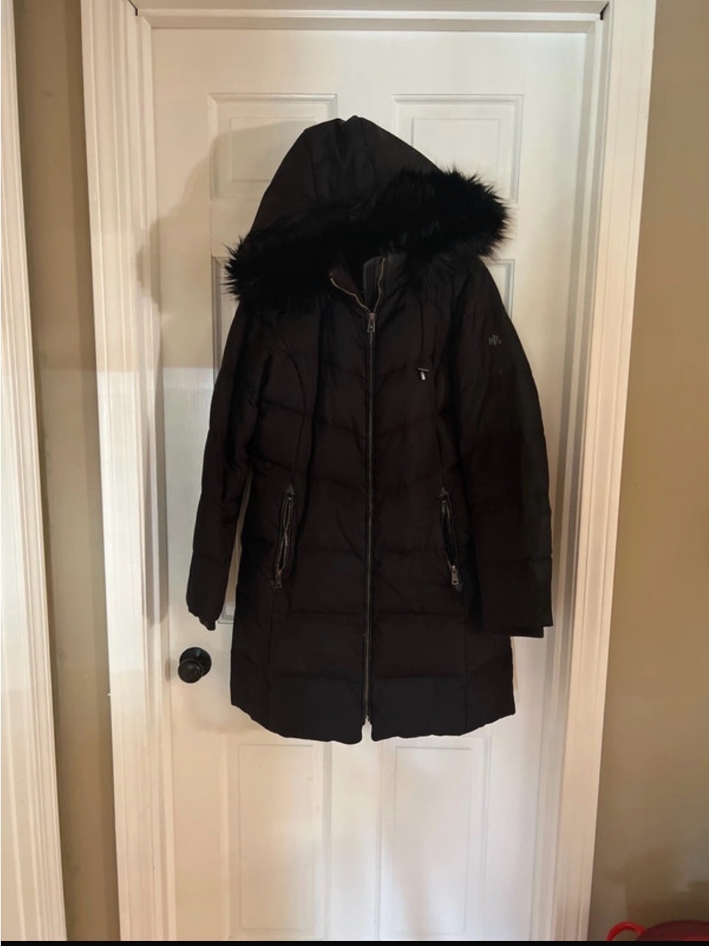 Women’s Black Hooded Puffer Coat with Faux Fur Trim